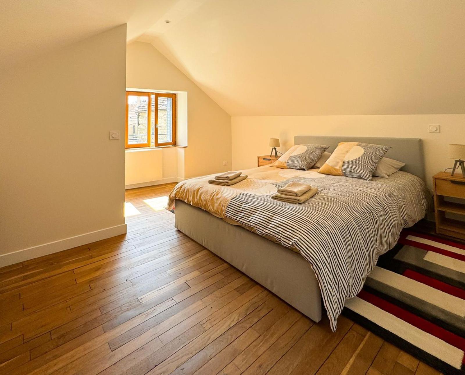 La Petite Maison Noyers Bagian luar foto